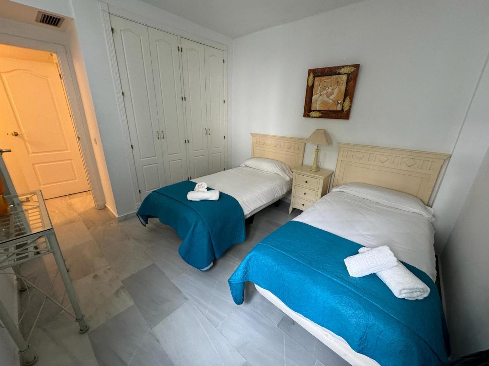 Apartamentos Naranjos Del Sol Marbella Exterior foto
