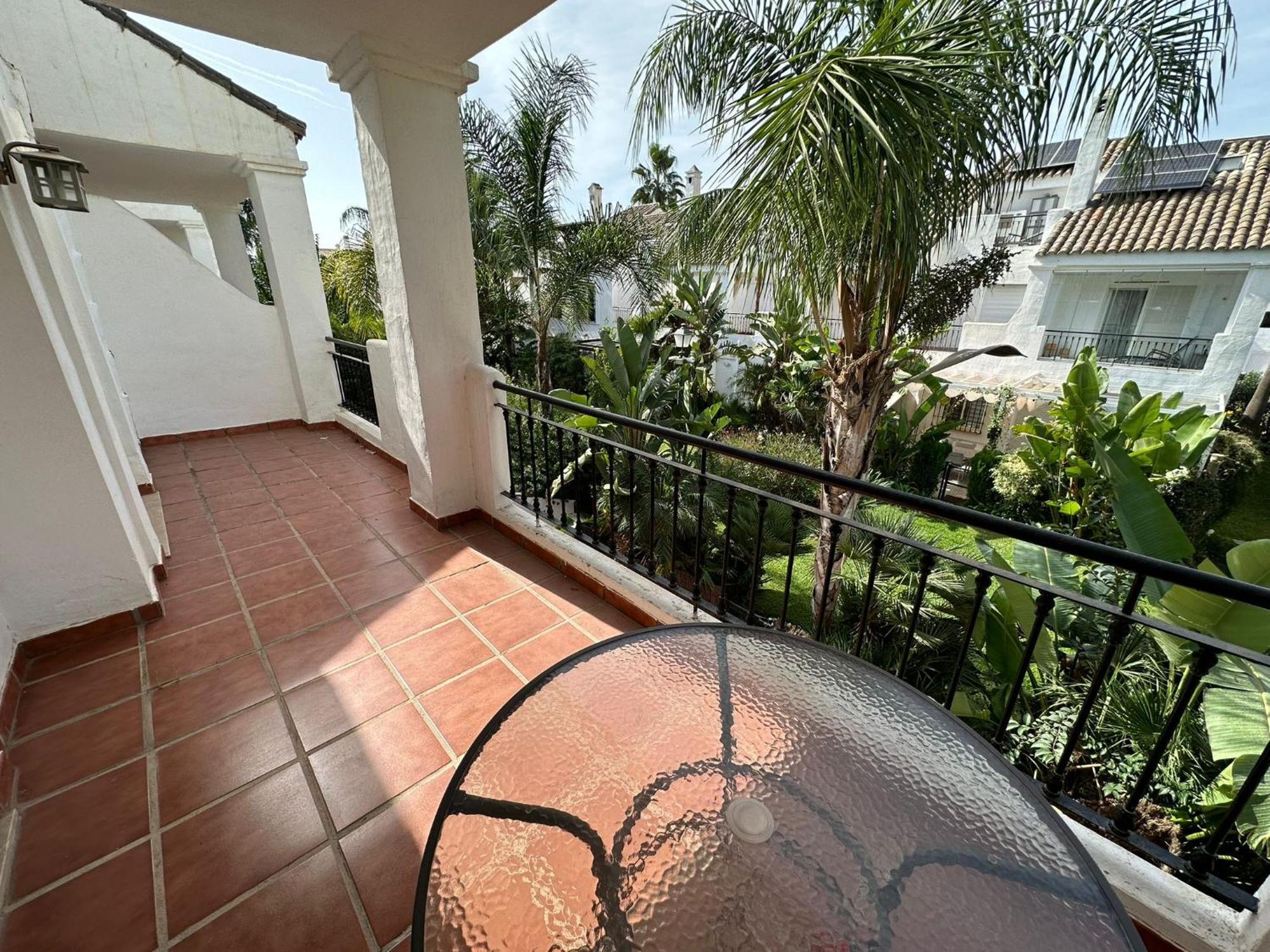 Apartamentos Naranjos Del Sol Marbella Exterior foto