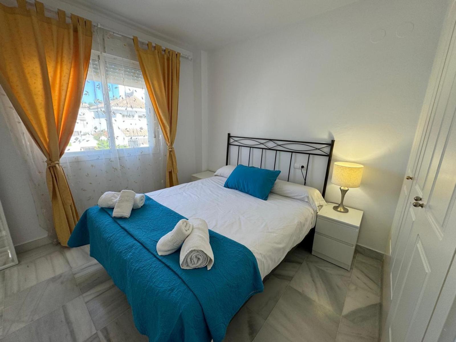 Apartamentos Naranjos Del Sol Marbella Exterior foto